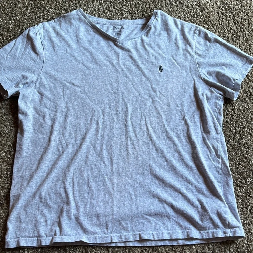 Polo Ralph Lauren vneck tshirt large - Picture 1 of 4